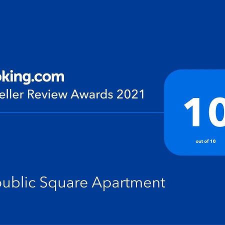 Republic Square Apartment - With Garage Újvidék Kültér fotó